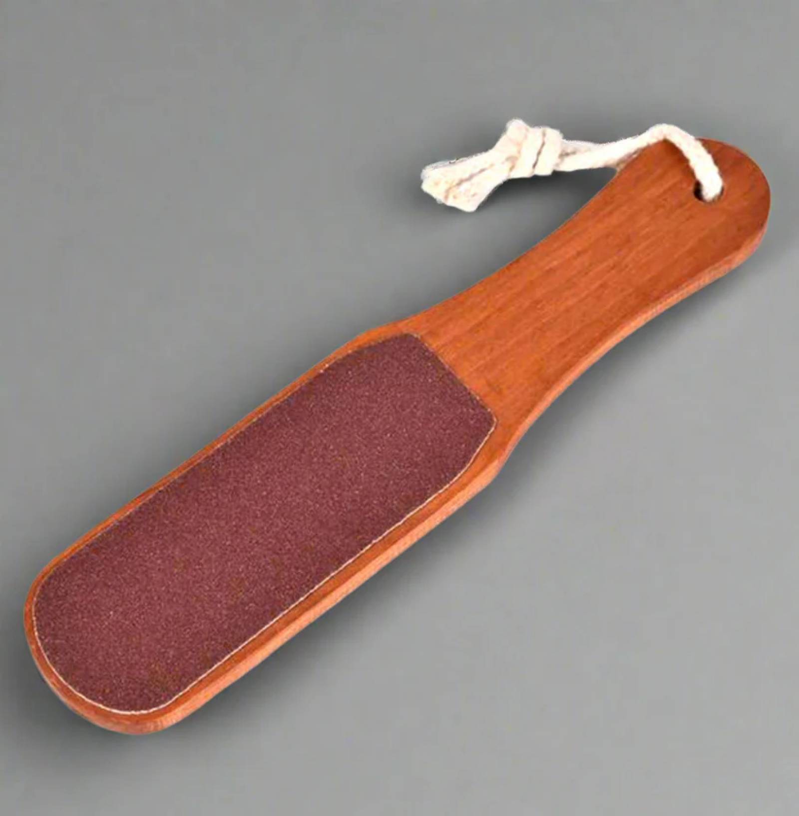 مبرد قدم خشبي لازالة الجلد الميت